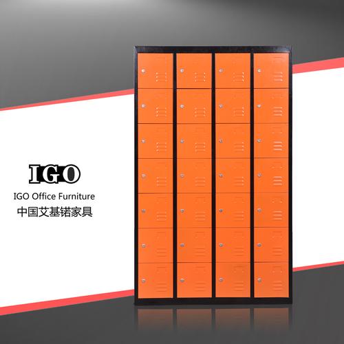 locker2柜子内部视角提米版游戏截图