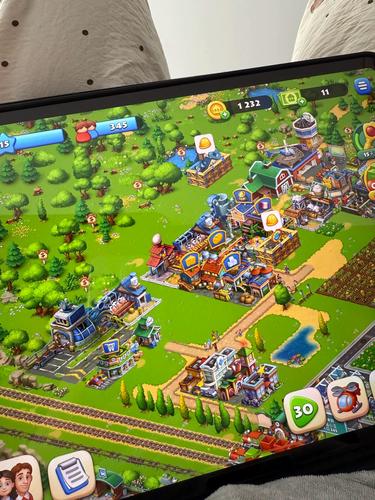 梦想城镇999999绿钞破解版游戏截图