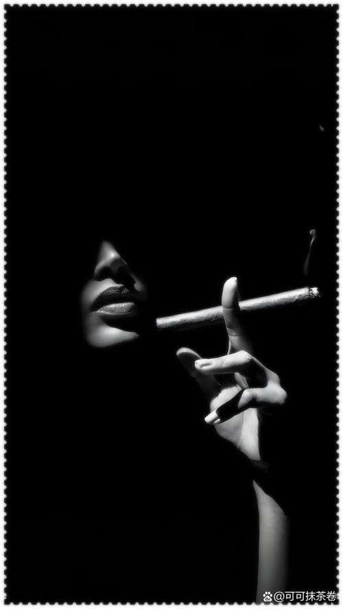 微信朋友圈背景图片高冷黑白个性霸气图片大全游戏截图